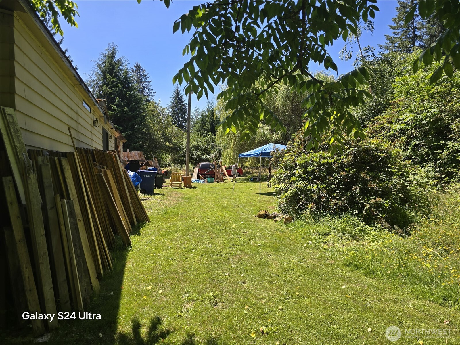 2450836 Property Photo 3