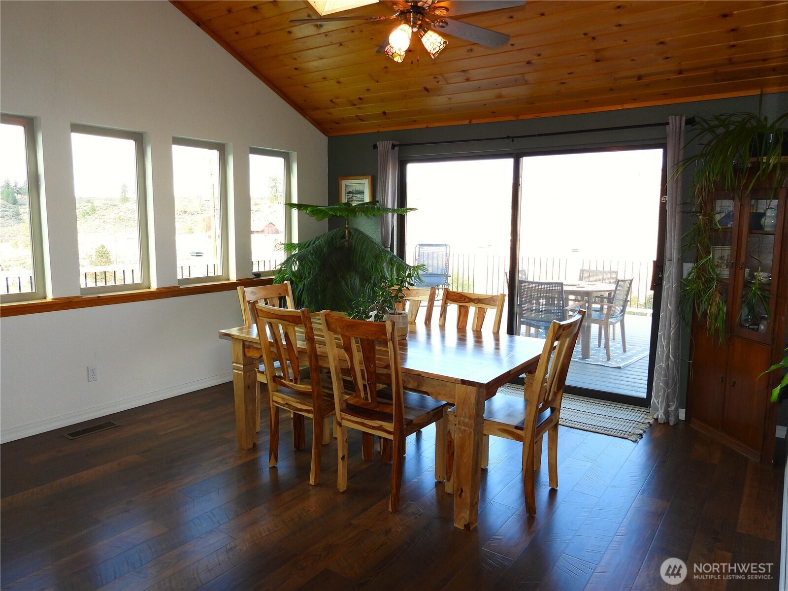 464 Highway 20 Property Photo 7
