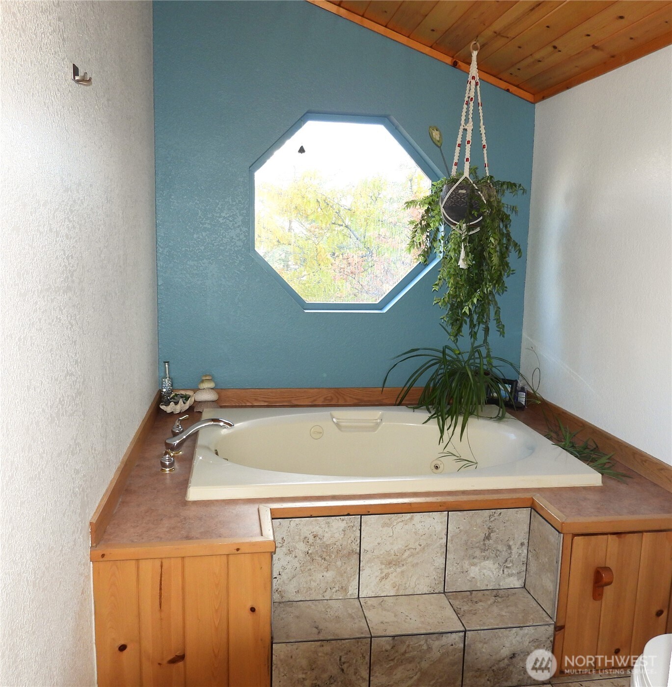 464 Highway 20 Property Photo 9