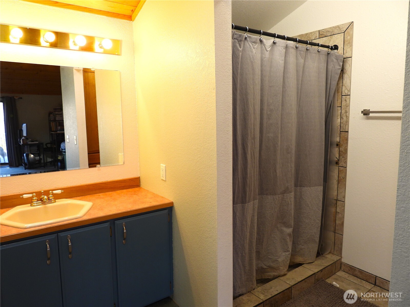 464 Highway 20 Property Photo 10