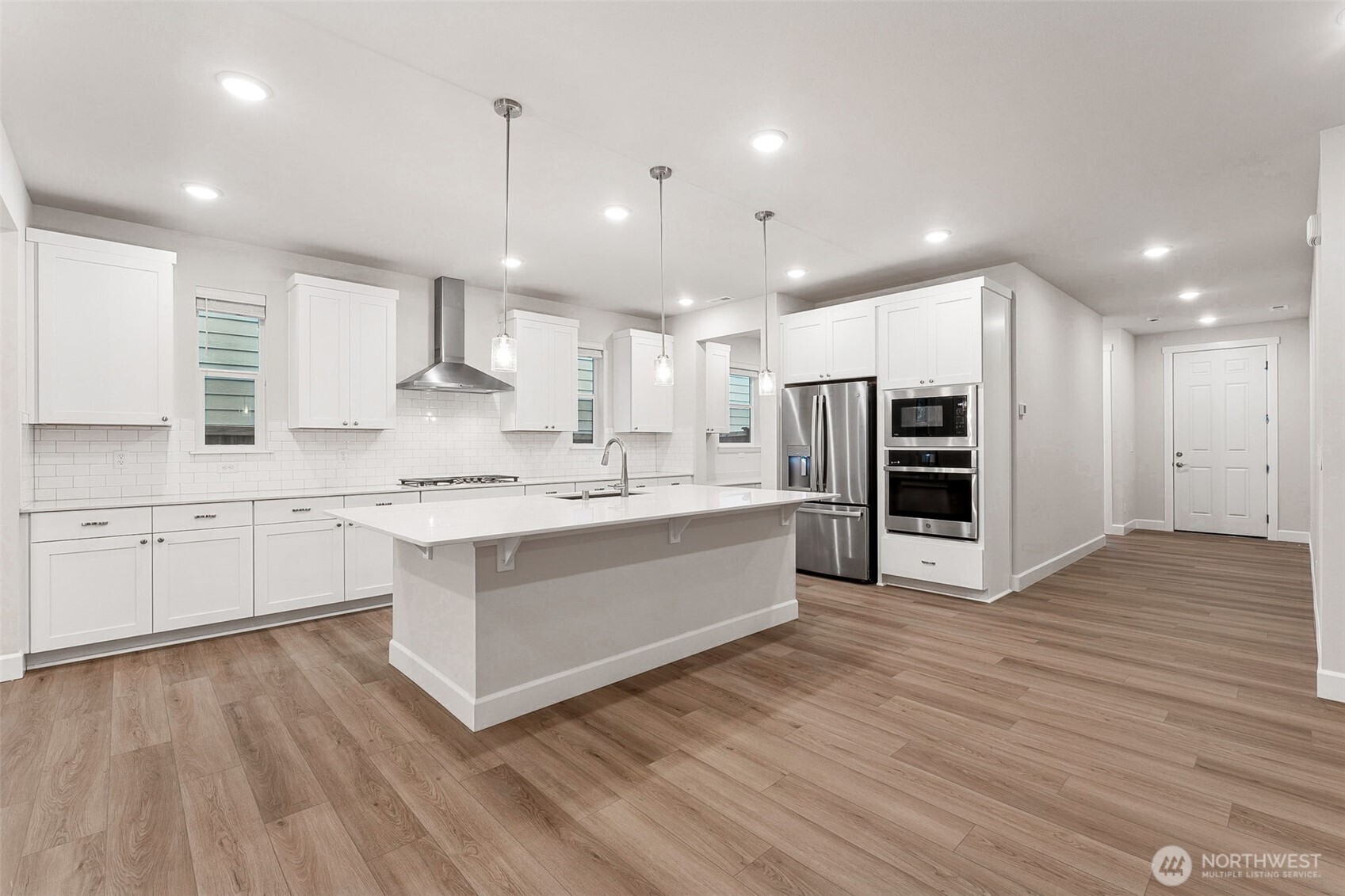 5742 Thornhill Avenue 258 Property Photo 4