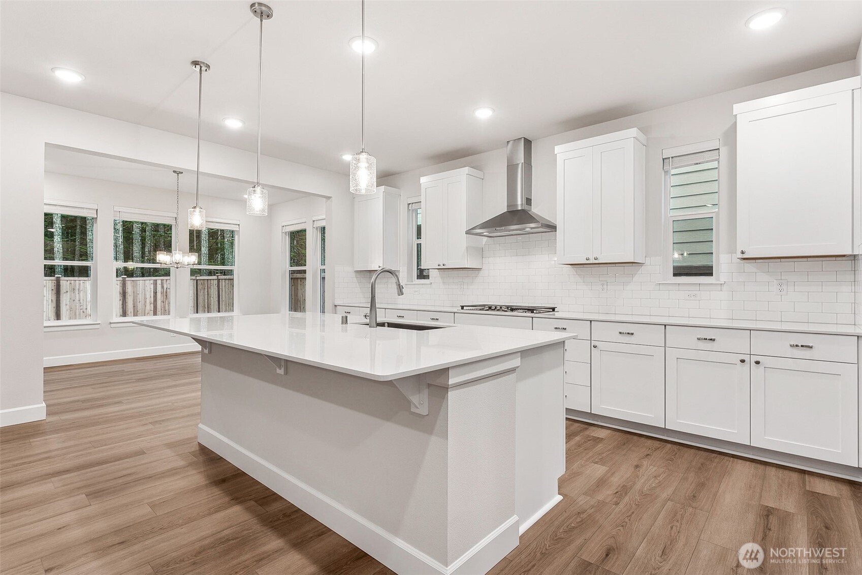 5742 Thornhill Avenue 258 Property Photo 7