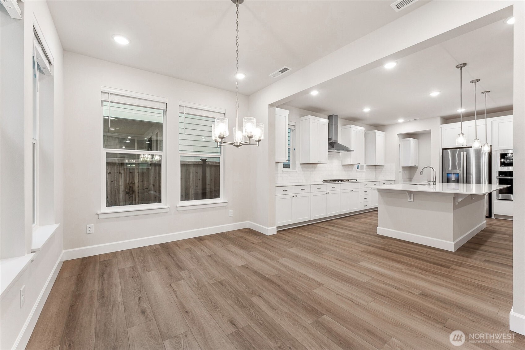 5742 Thornhill Avenue 258 Property Photo 8