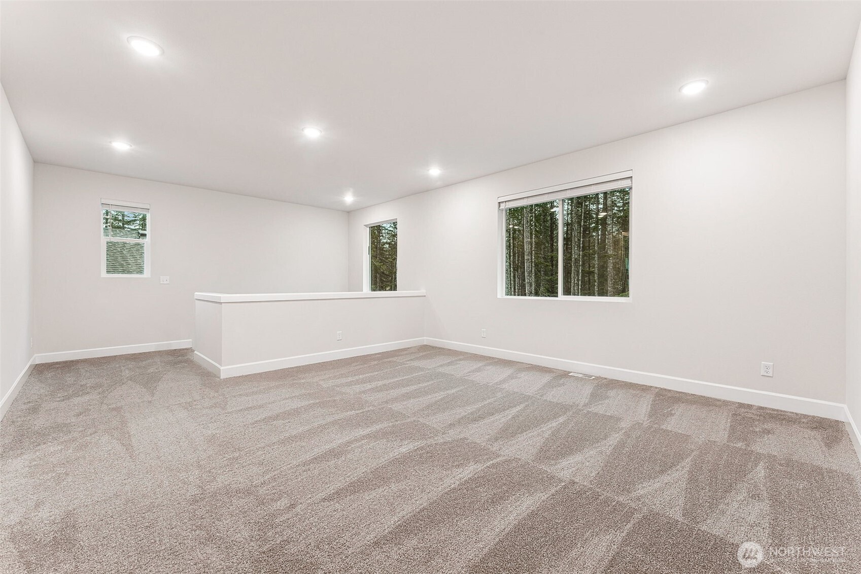 5742 Thornhill Avenue 258 Property Photo 12