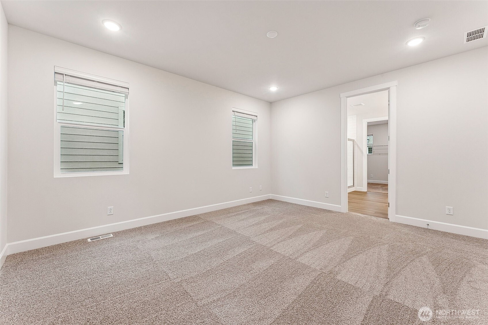 5742 Thornhill Avenue 258 Property Photo 13