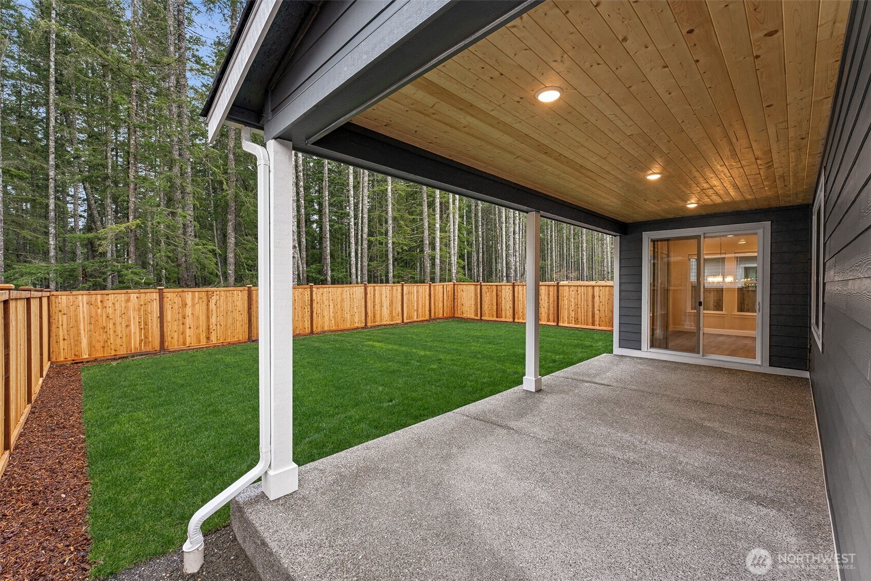 5742 Thornhill Avenue 258 Property Photo 18