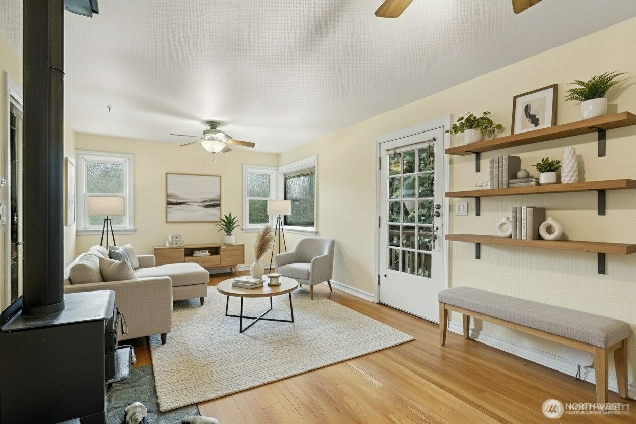 10346 Interlake Avenue Property Photo 3