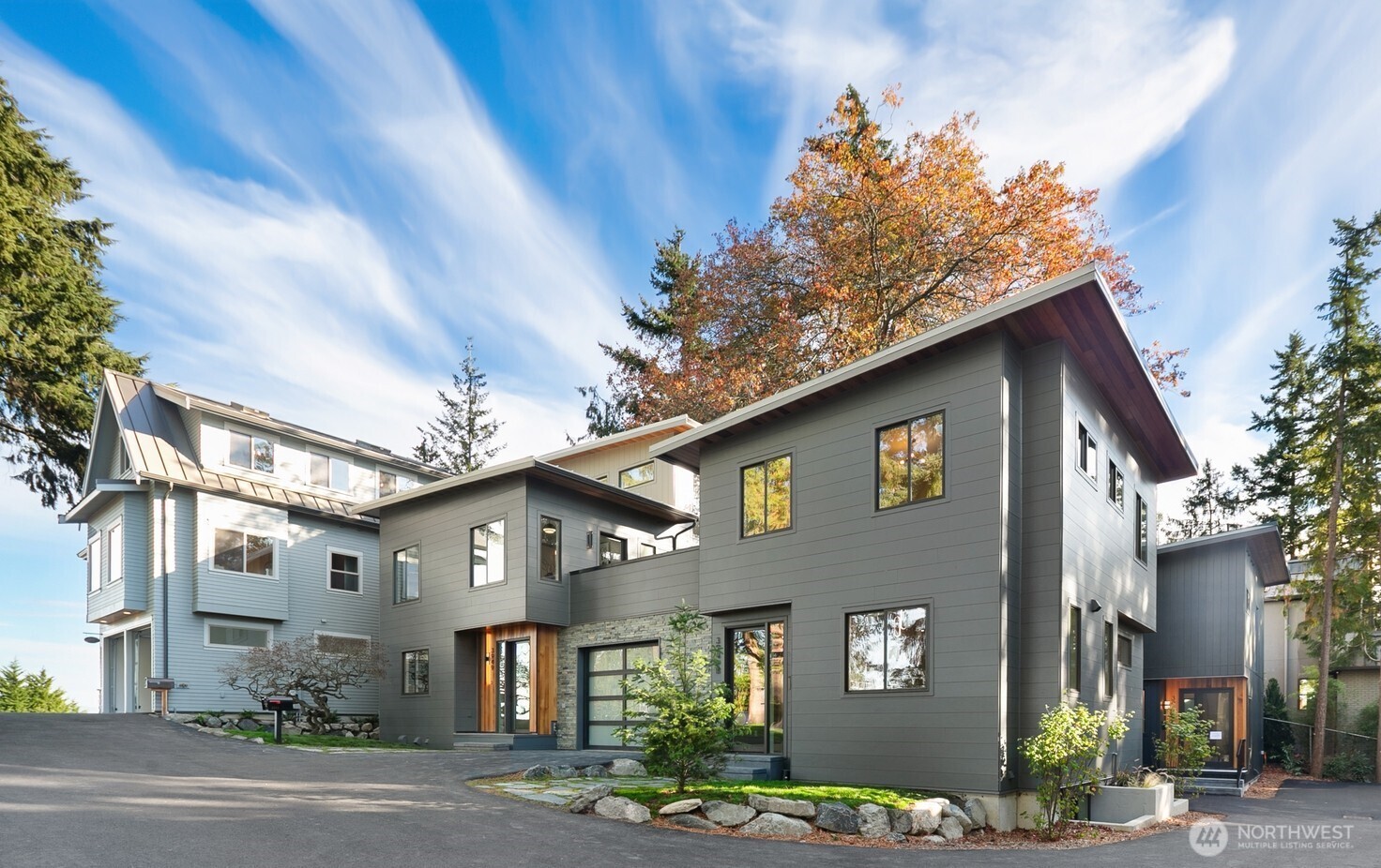 3949 W Barrett Lane Property Photo 3