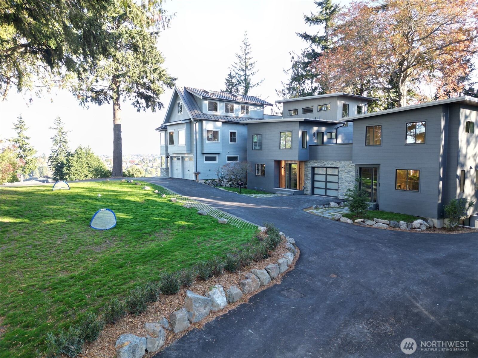 3949 W Barrett Lane Property Photo 4