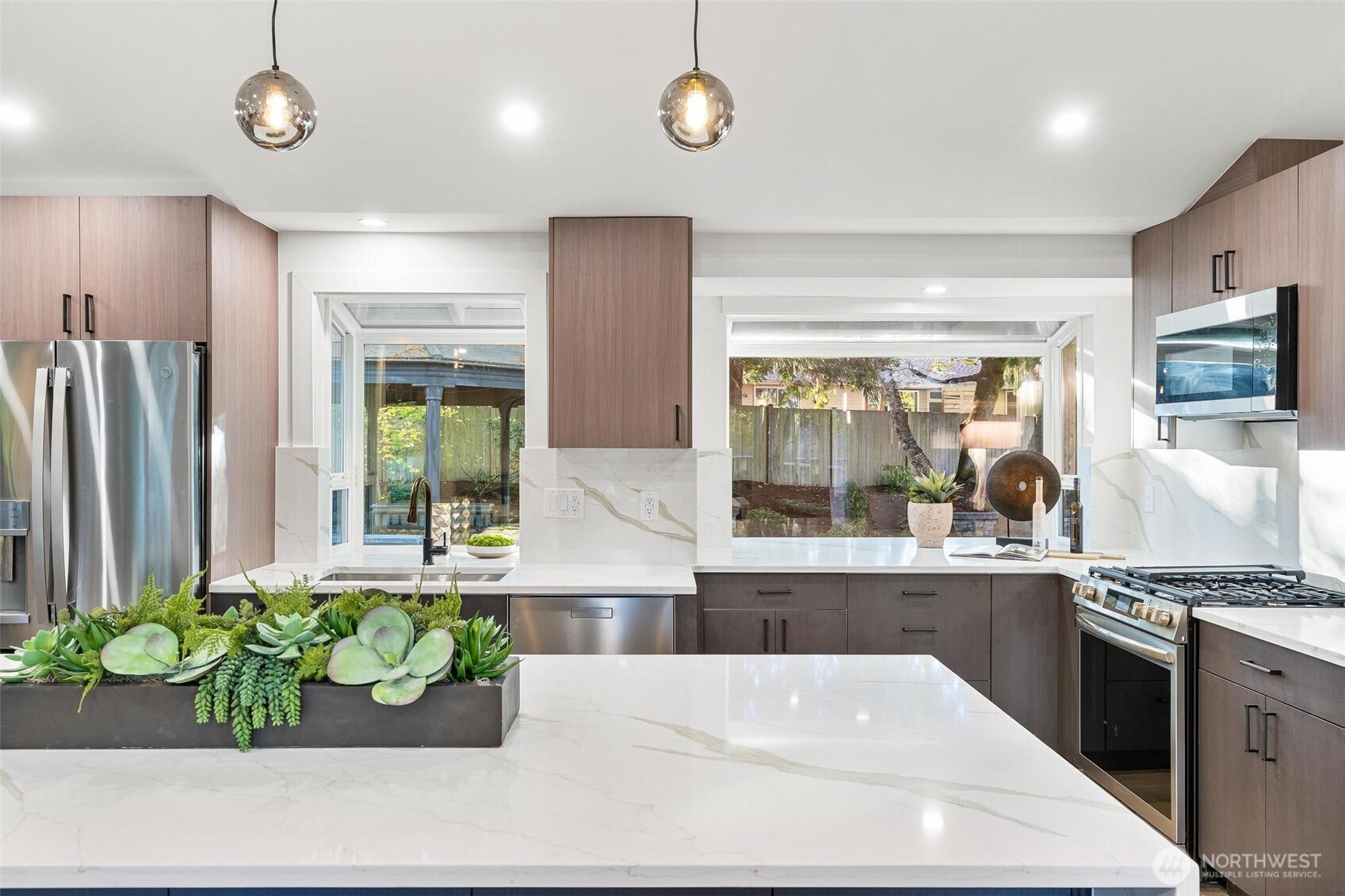 2133 170th Avenue Property Photo 3