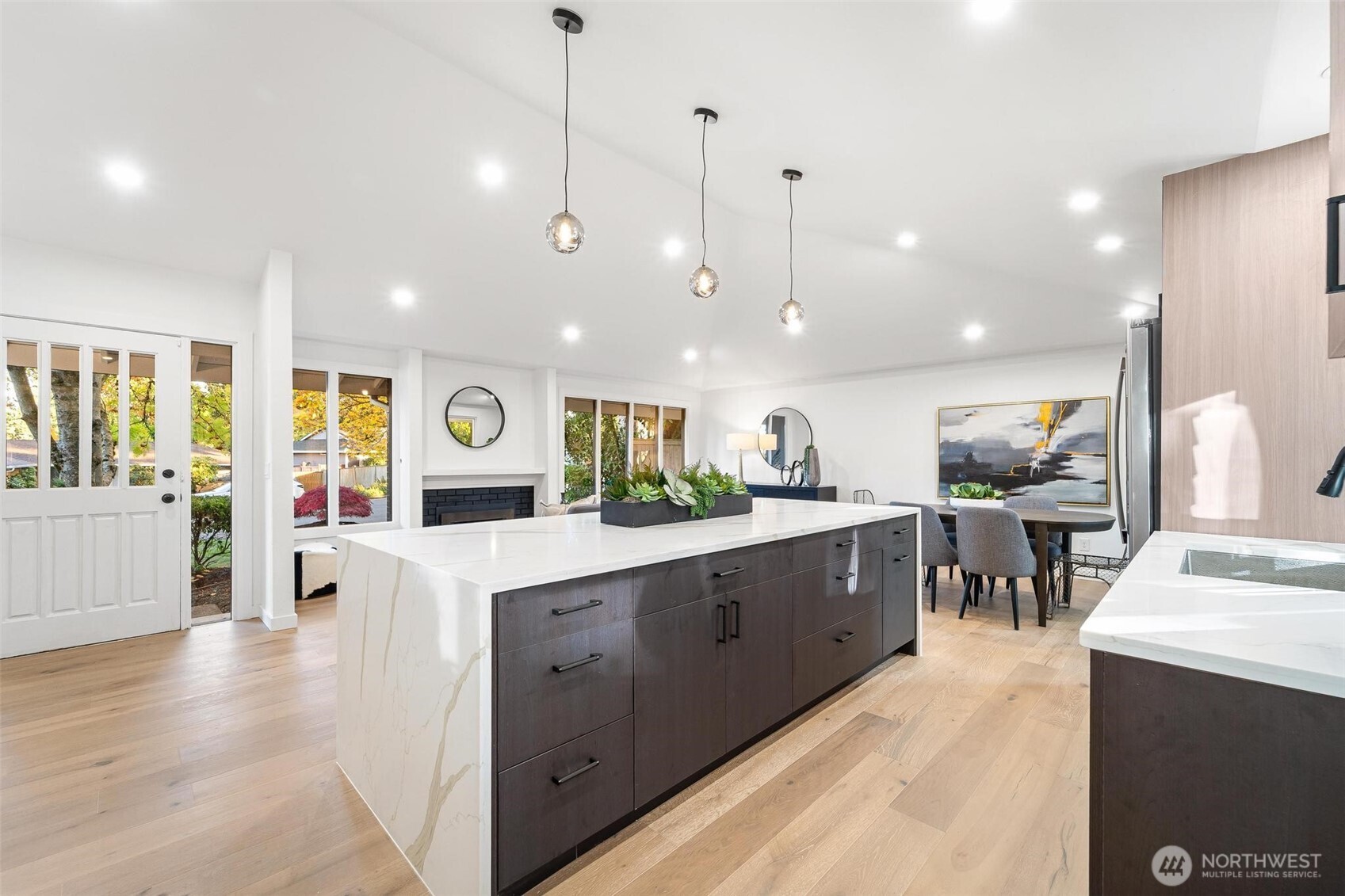 2133 170th Avenue Property Photo 5