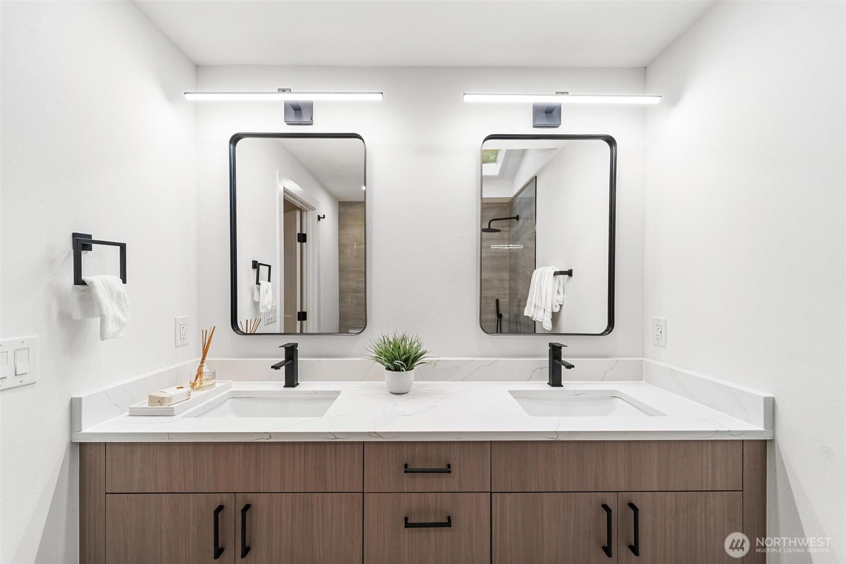 2133 170th Avenue Property Photo 18