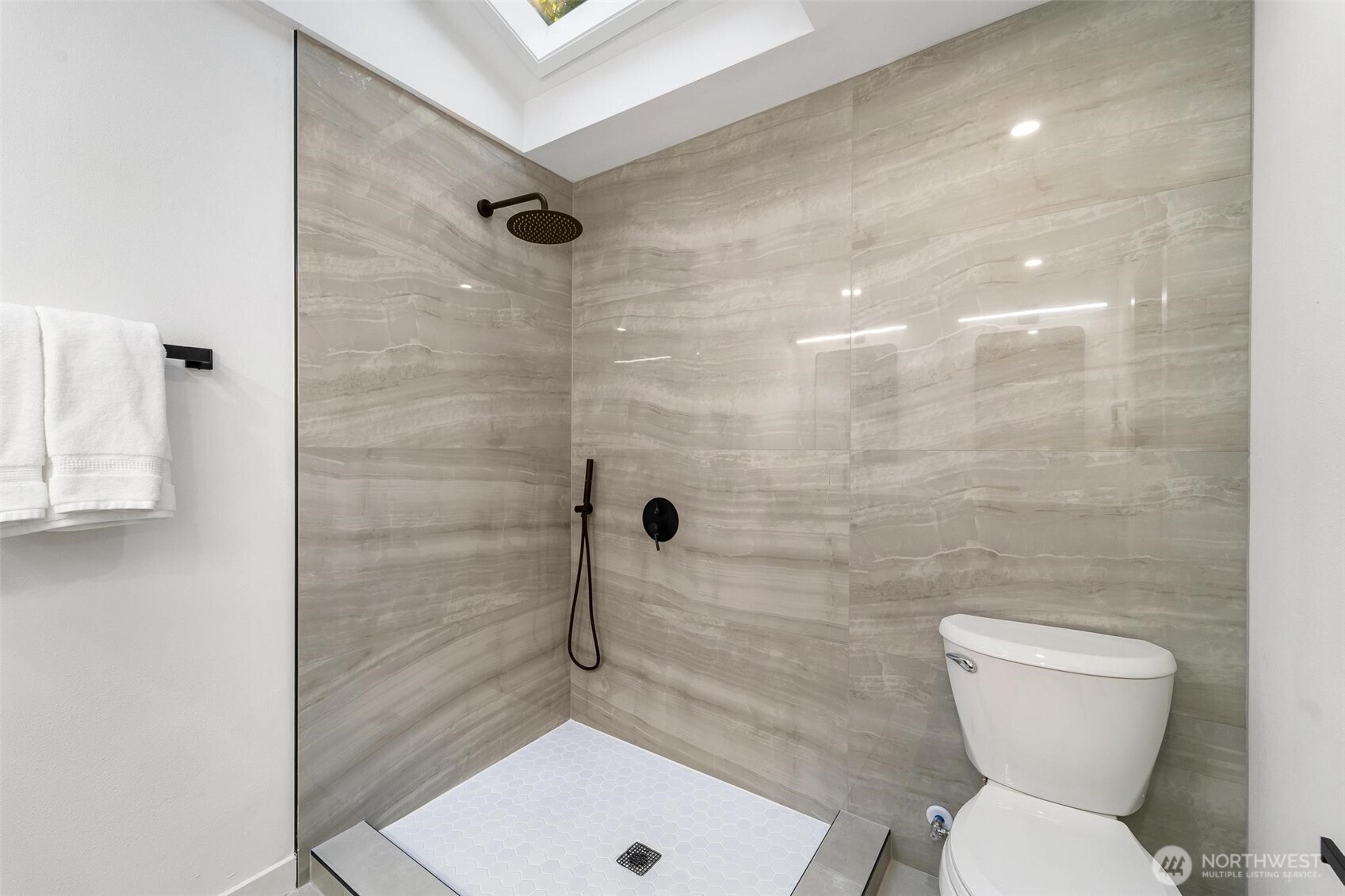 2133 170th Avenue Property Photo 19