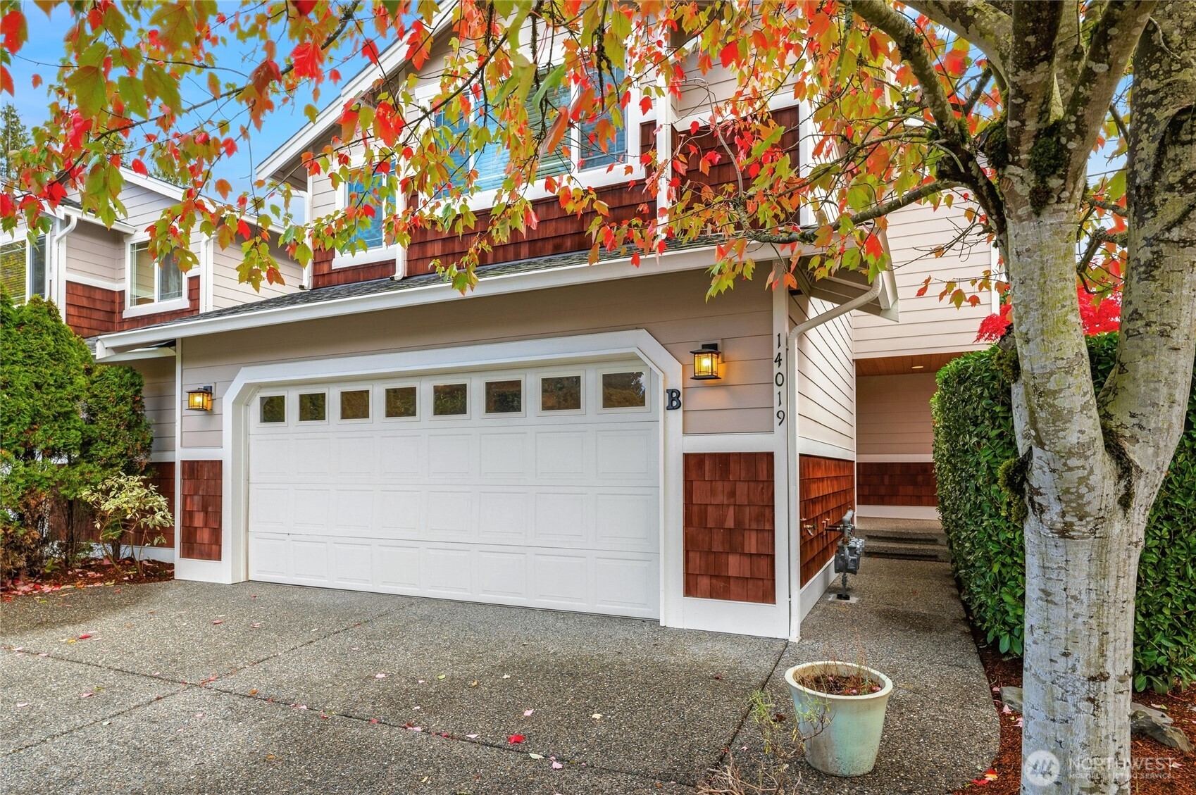 14019 52nd Avenue B Property Photo 3