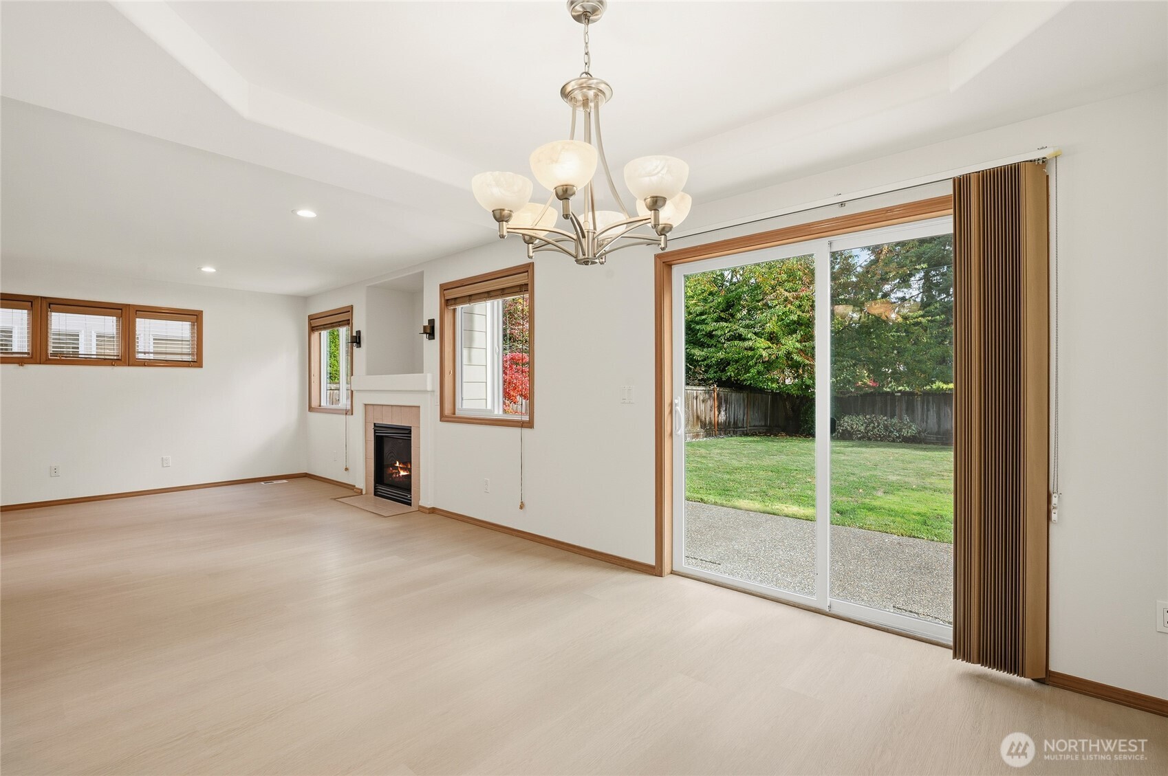 14019 52nd Avenue B Property Photo 11