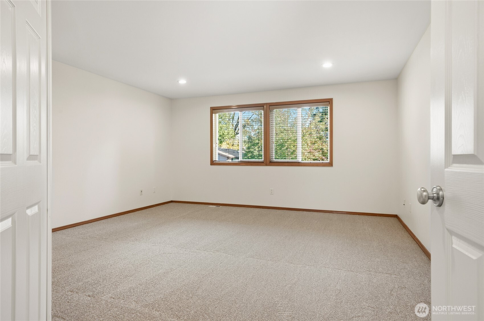 14019 52nd Avenue B Property Photo 20