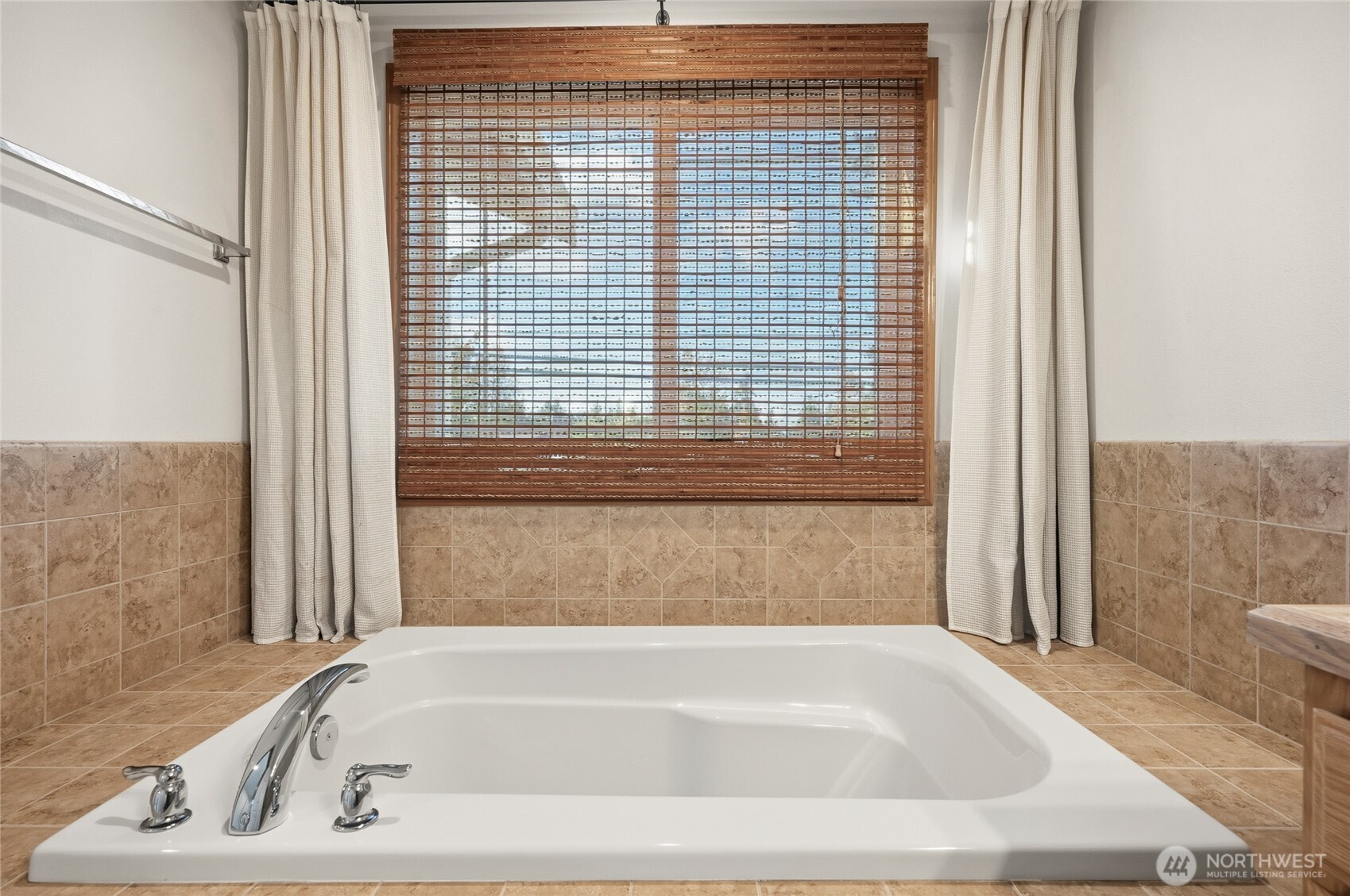 14019 52nd Avenue B Property Photo 25