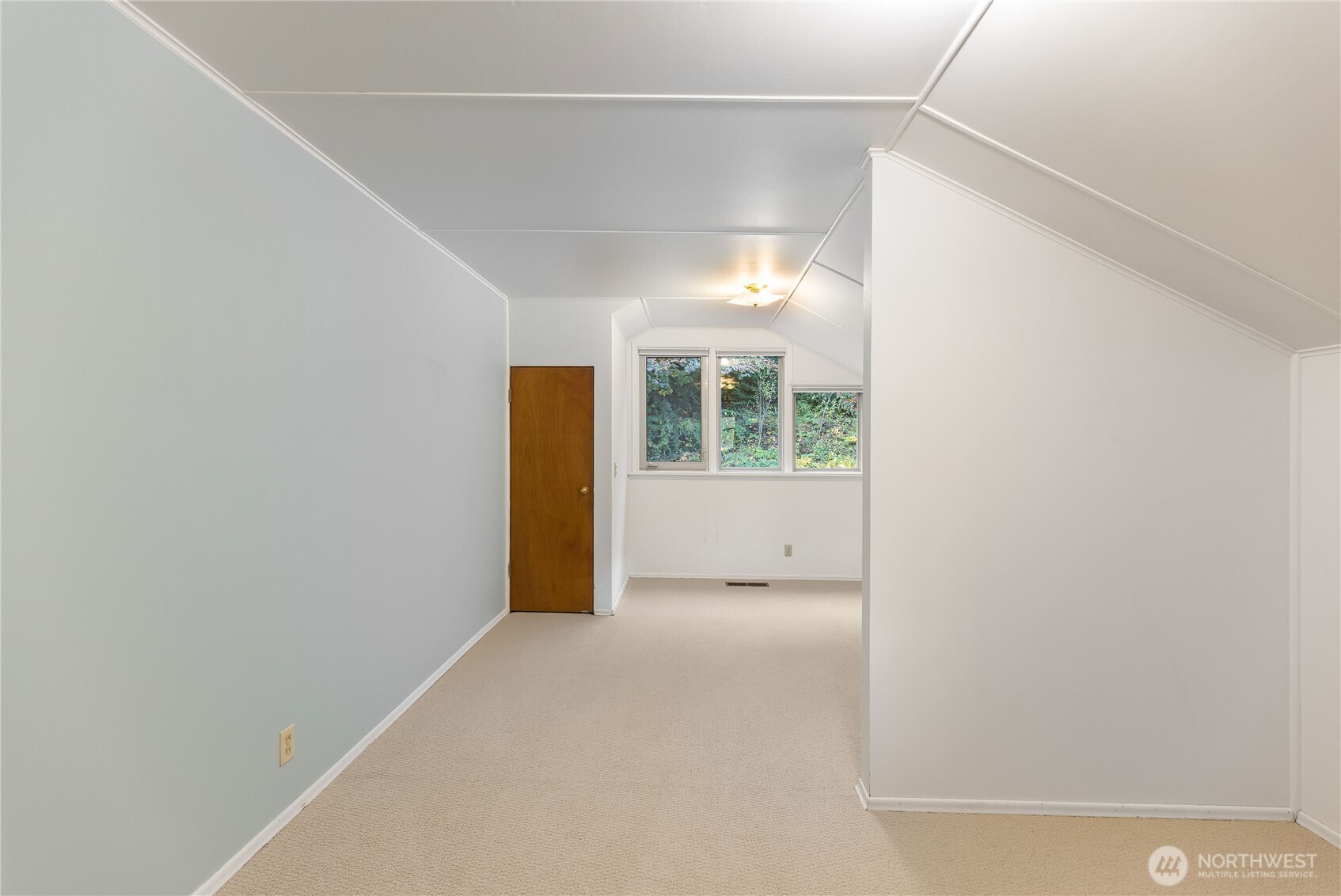 14026 Riviera Place Property Photo 32
