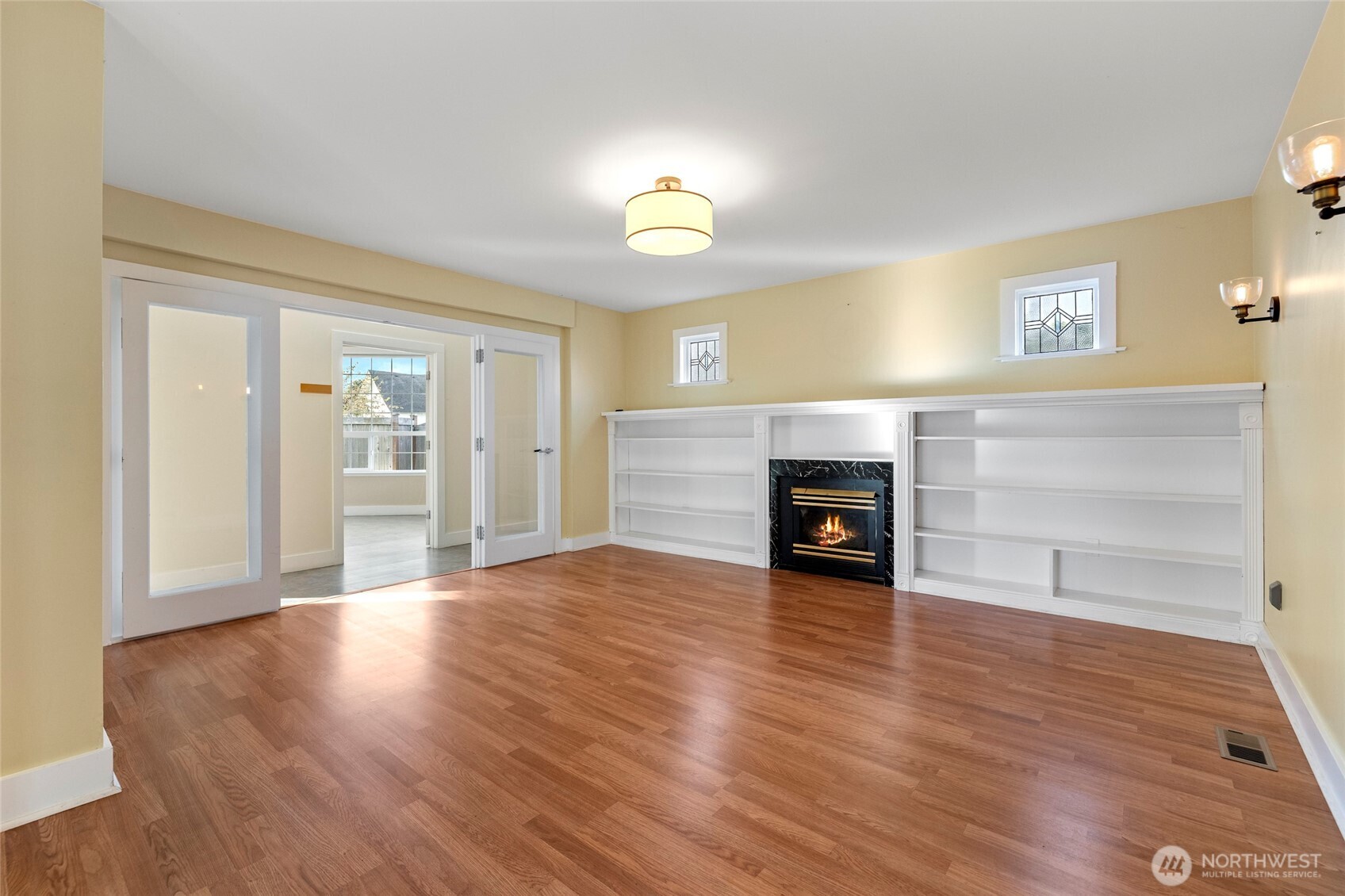 225 N Walnut Street Property Photo 11