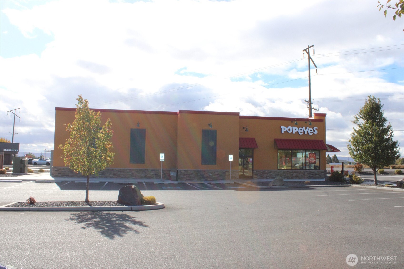 2490 Yakima Valley Hwy Property Photo 11