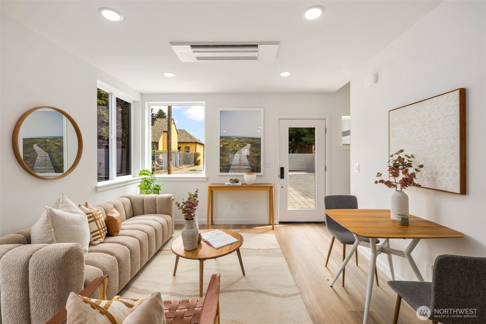 822 B S Sullivan Street Property Photo 1