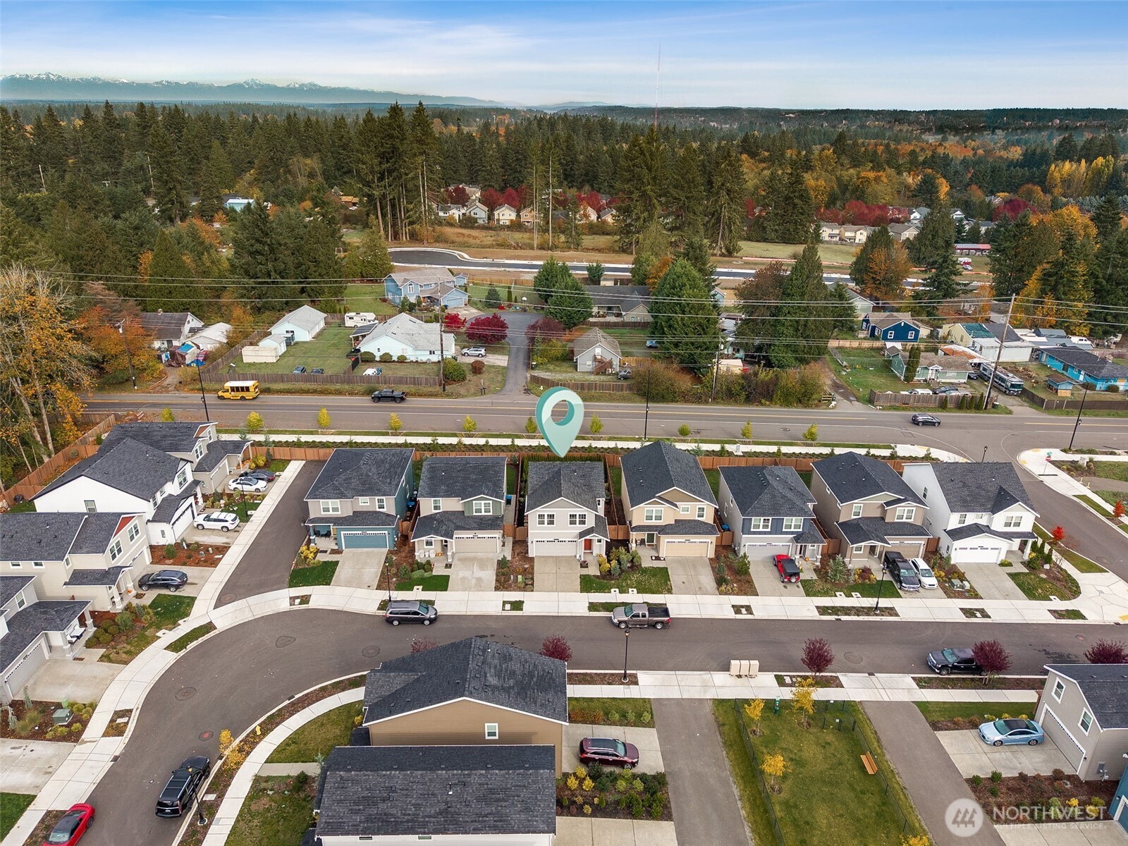 4221 Savannah Loop Property Photo 2