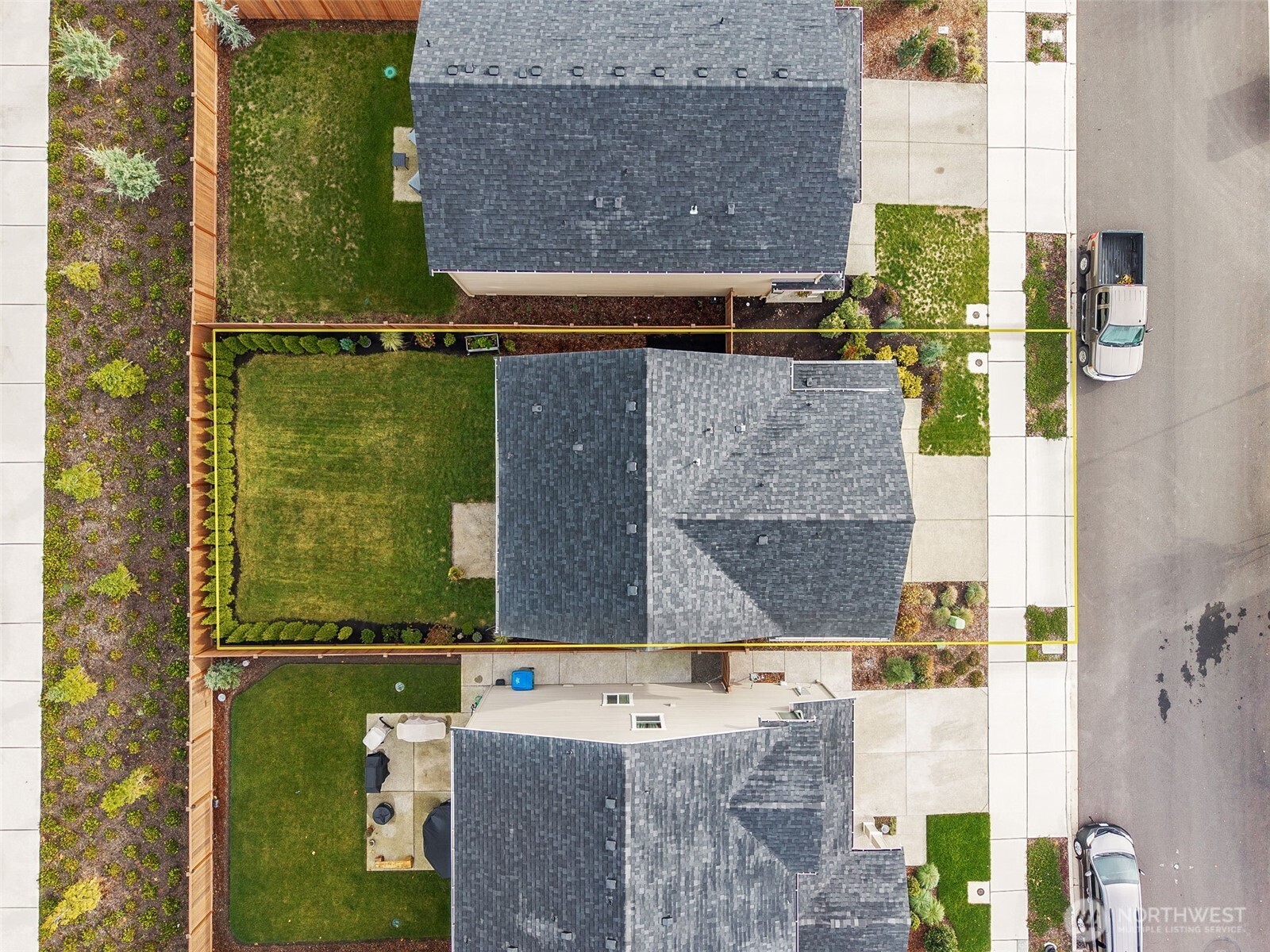 4221 Savannah Loop Property Photo 18