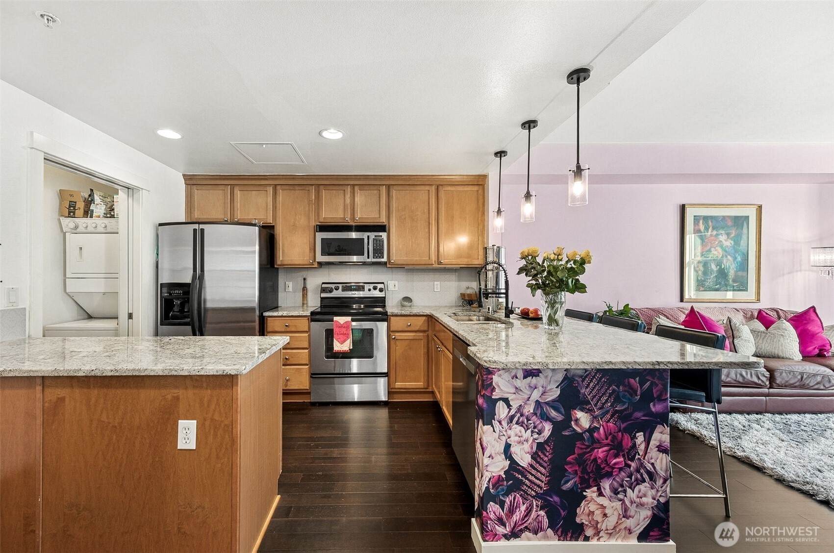 55 Williams Avenue 209 Property Photo 3