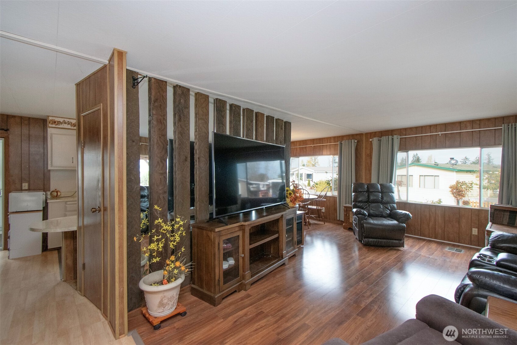 42 Juniper Mobile Estates Property Photo 3
