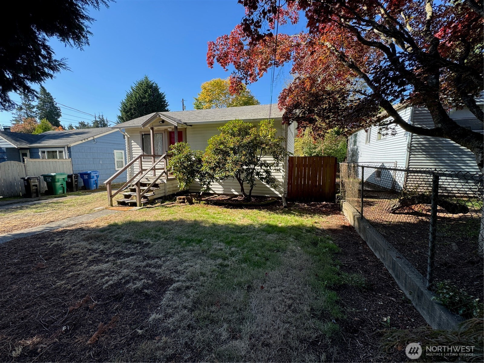 10019 Interlake Avenue Property Photo 3