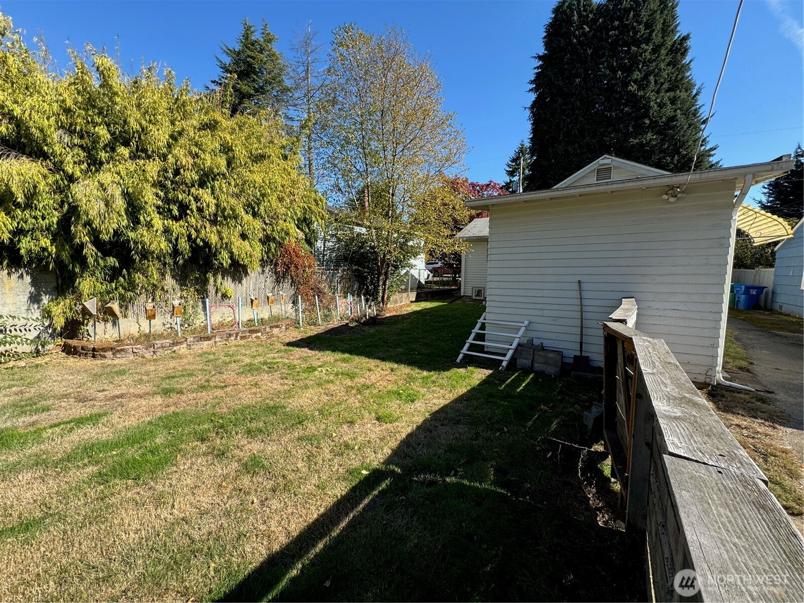 10019 Interlake Avenue Property Photo 9