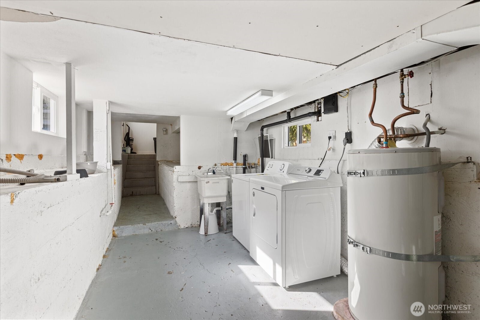 10019 Interlake Avenue Property Photo 18