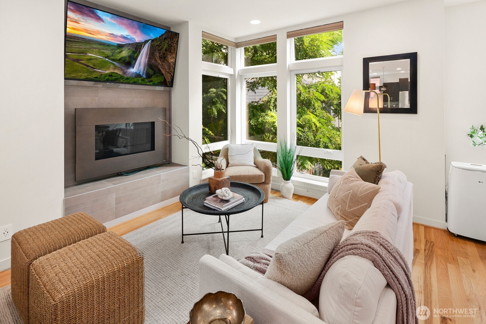 2420 A Nw 61st Street Property Photo 1