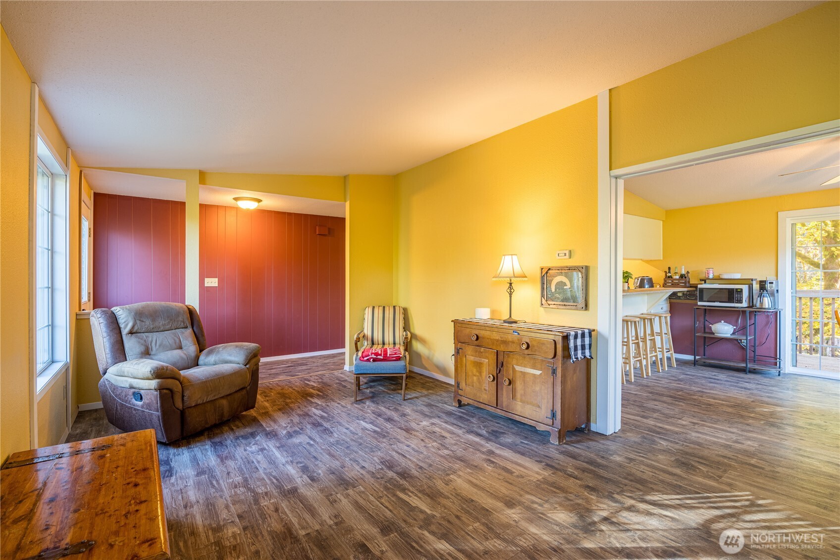 2095 Bear Creek Road Property Photo 3