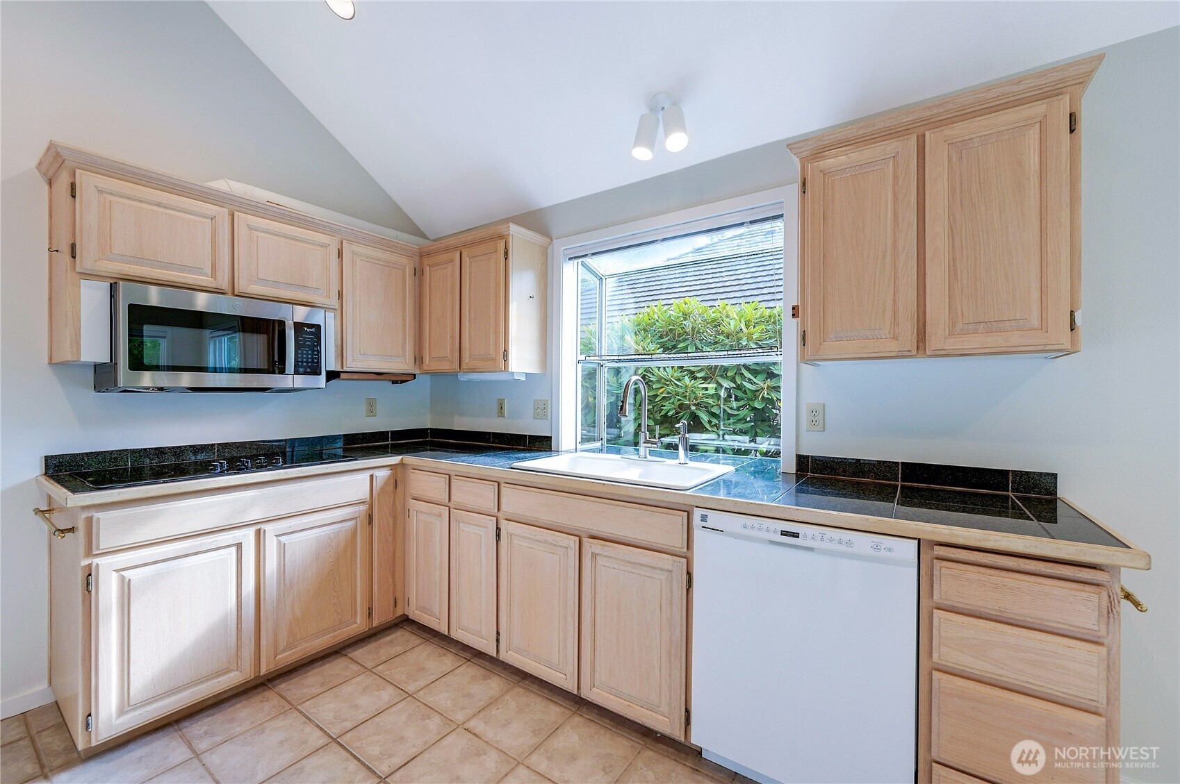 41 S Keel Way B Property Photo 14