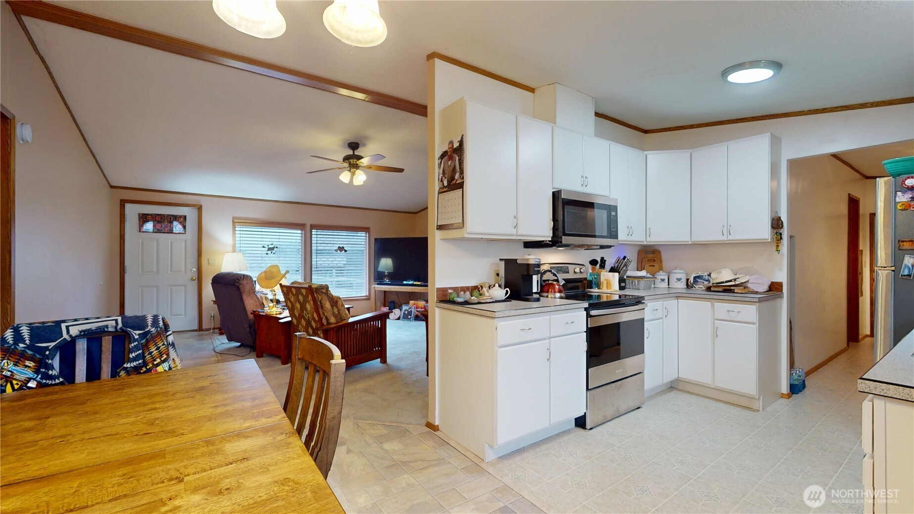 1376 Holand Drive Property Photo 10