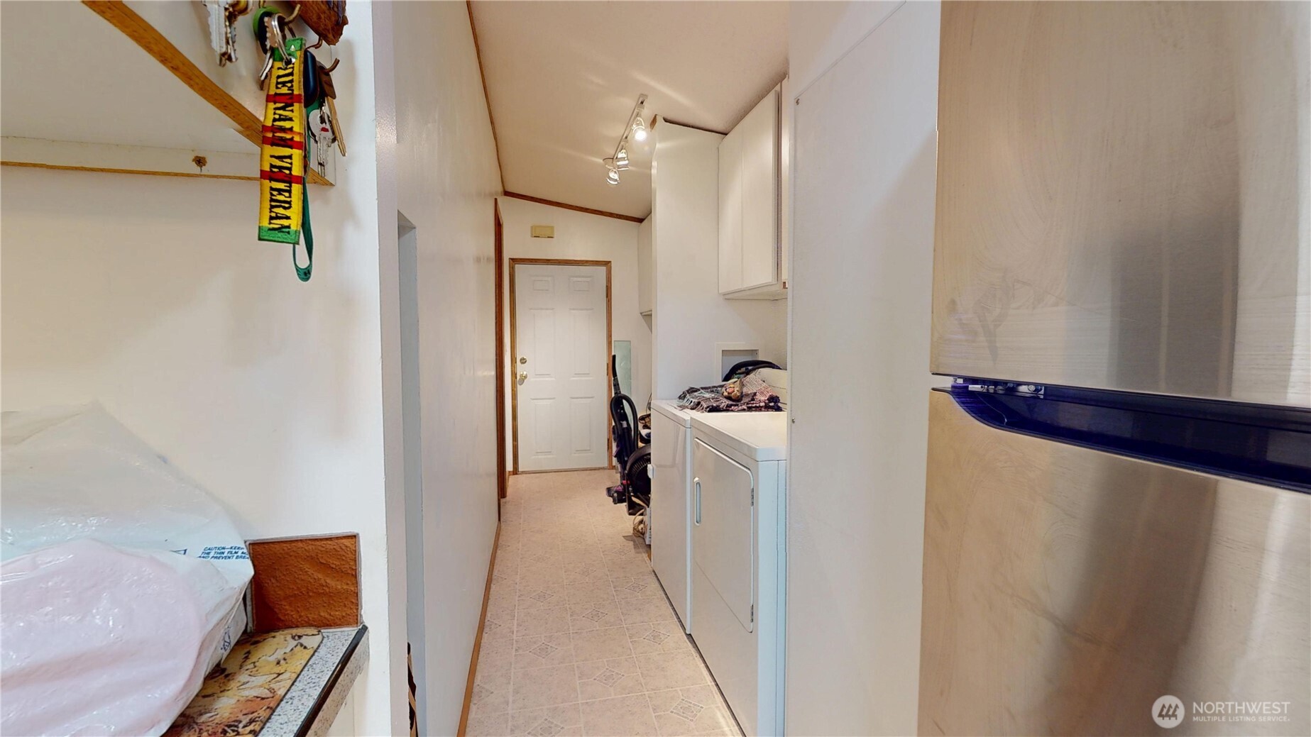 1376 Holand Drive Property Photo 16