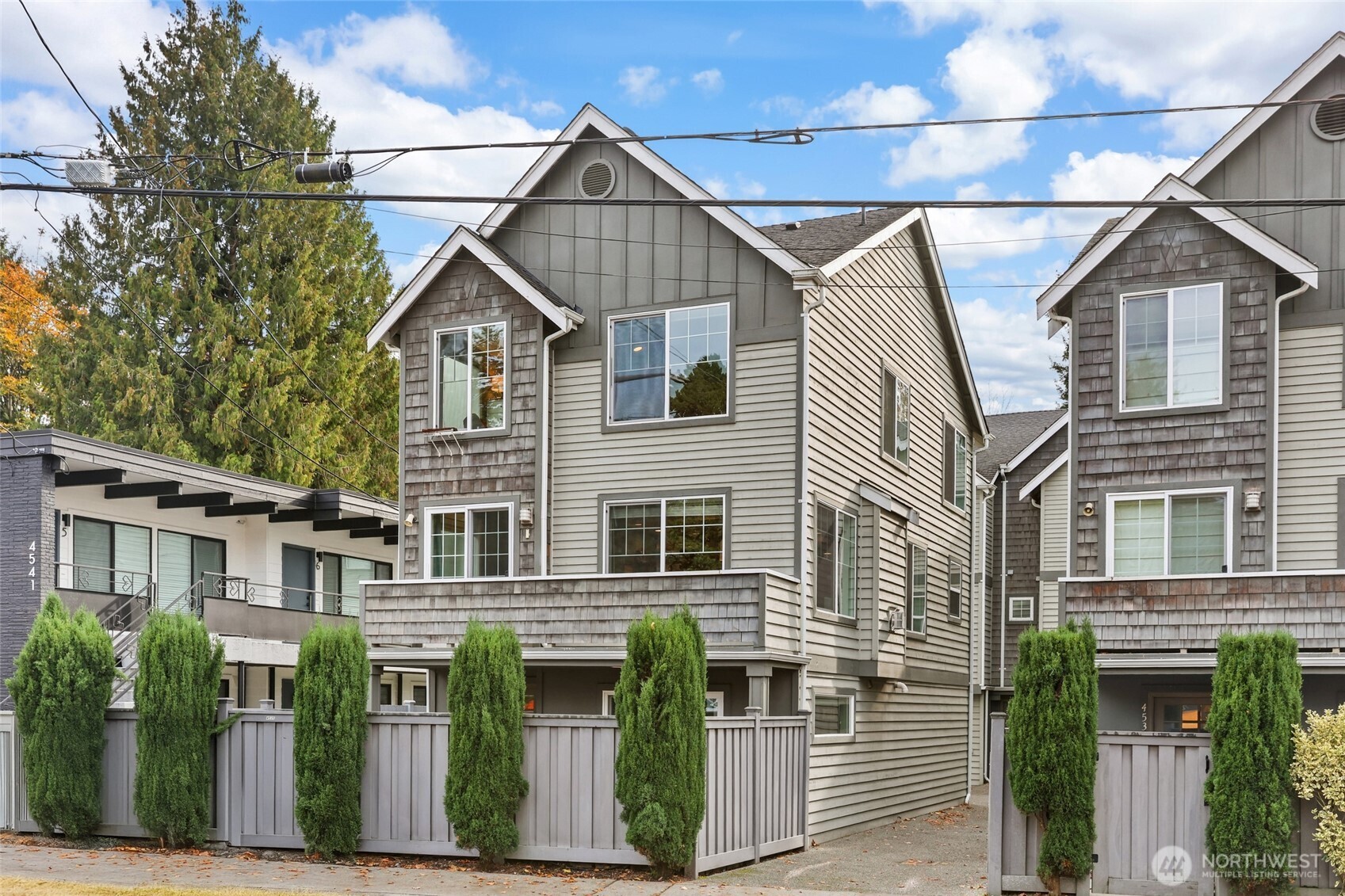 4535 Ne 55th Street Property Photo 1