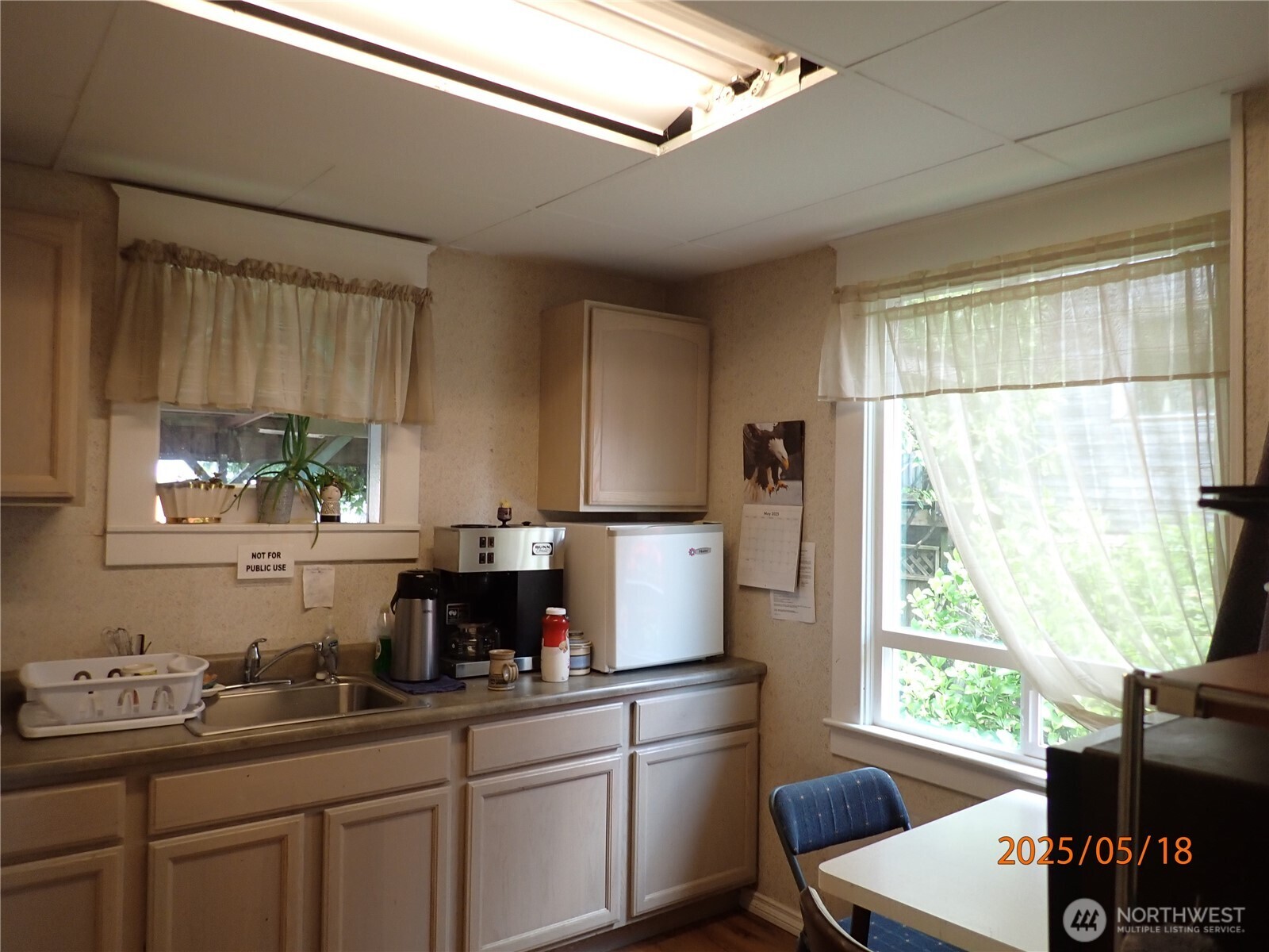 214 W 1st Street Property Photo 14