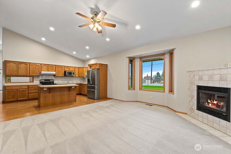 537 Chrisand Lane Property Photo 8