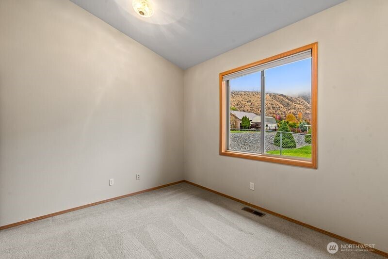 537 Chrisand Lane Property Photo 11