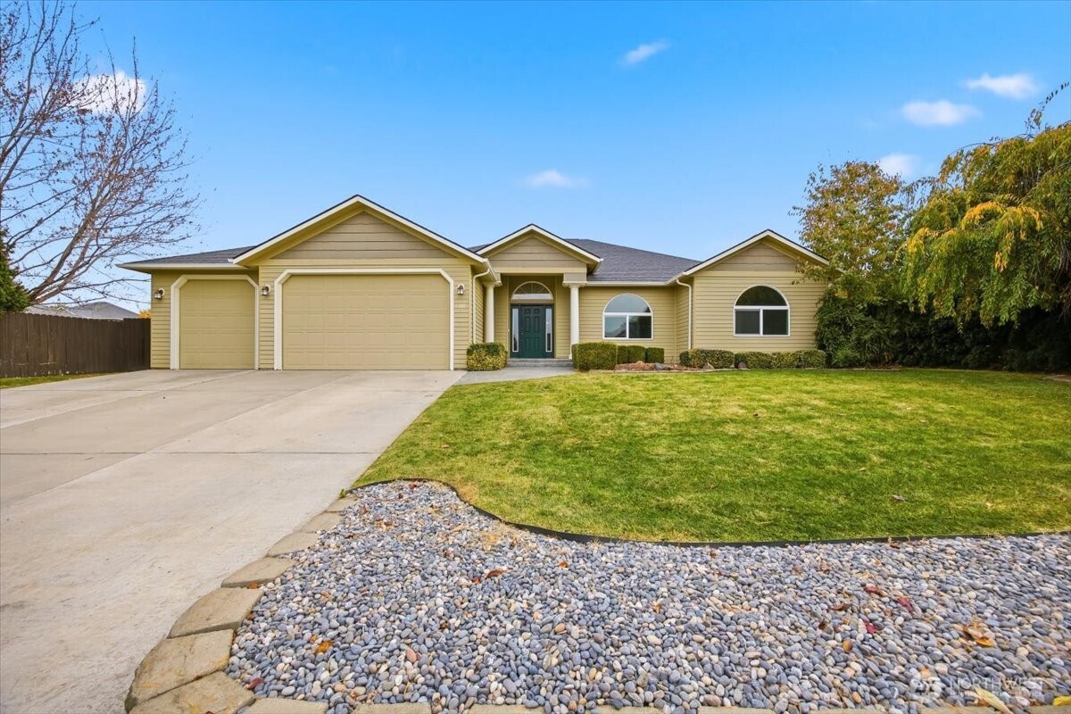 1107 Se Harvest Drive Property Photo 1