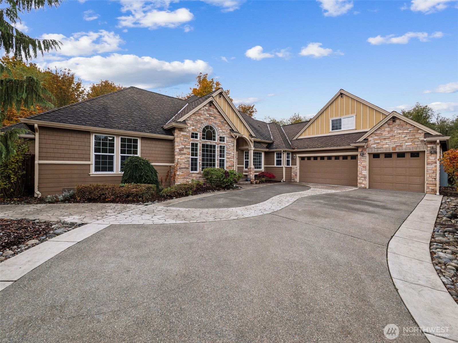 13216 215th St Ct E Property Photo 1