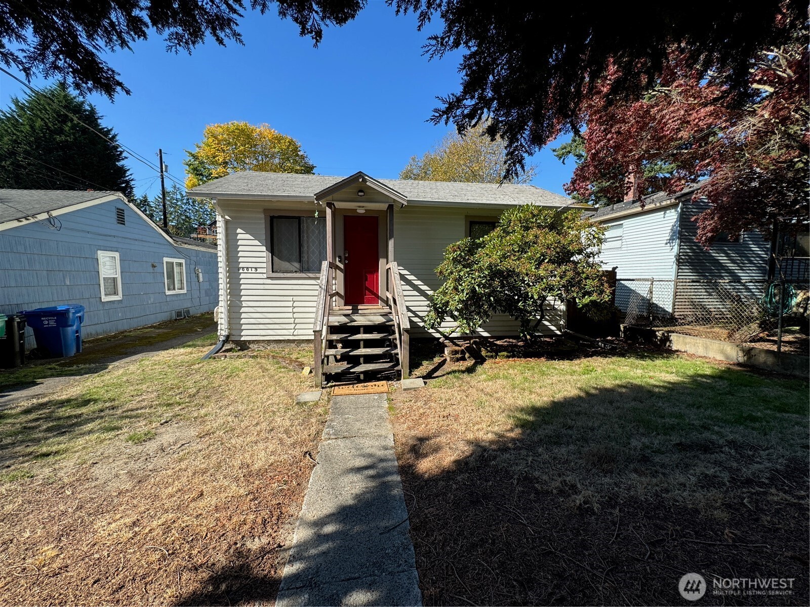 10019 Interlake Avenue Property Photo 3