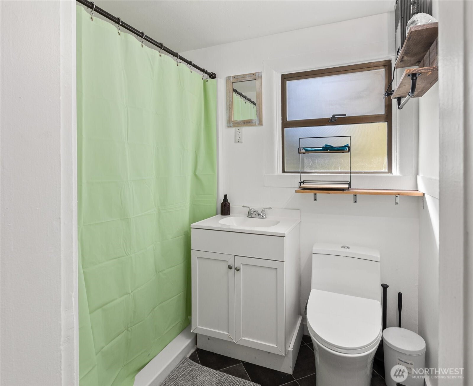 10019 Interlake Avenue Property Photo 17