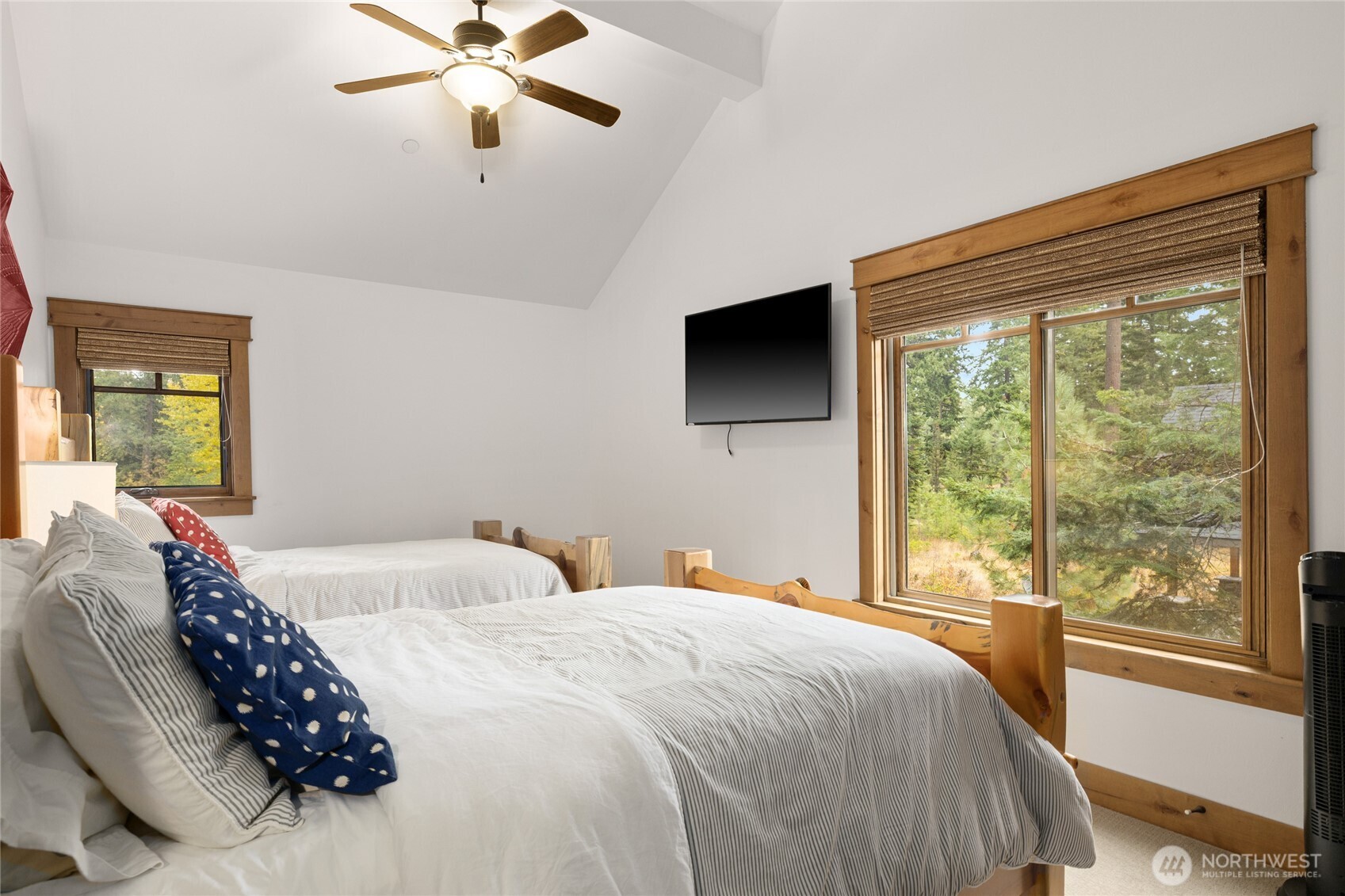 61 Equinox Drive Property Photo 32