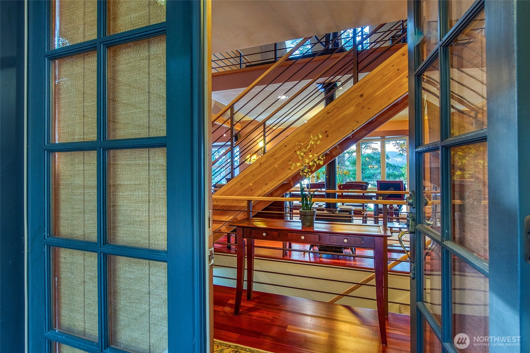 599 Shore Drive Property Photo 4