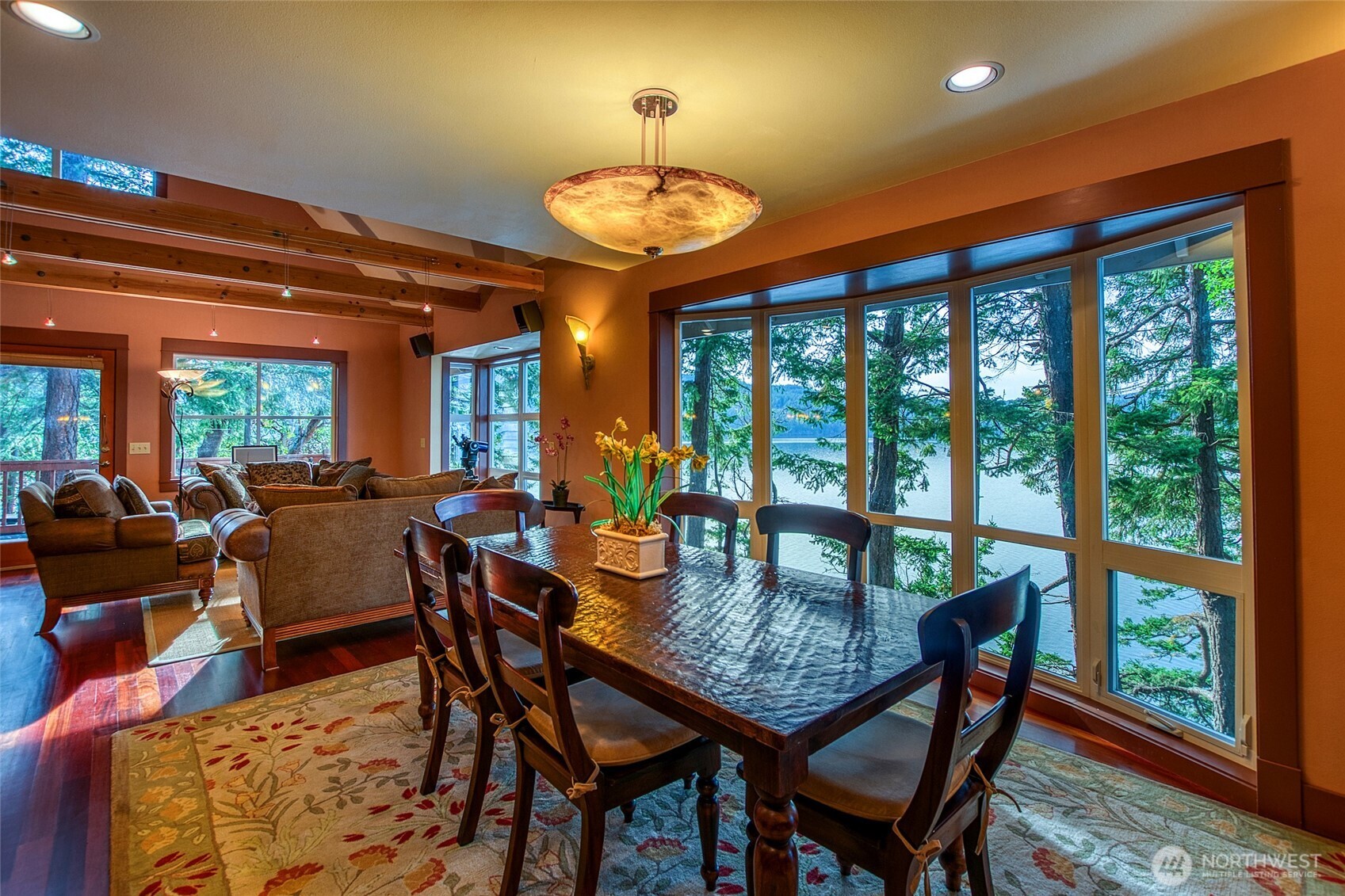 599 Shore Drive Property Photo 7