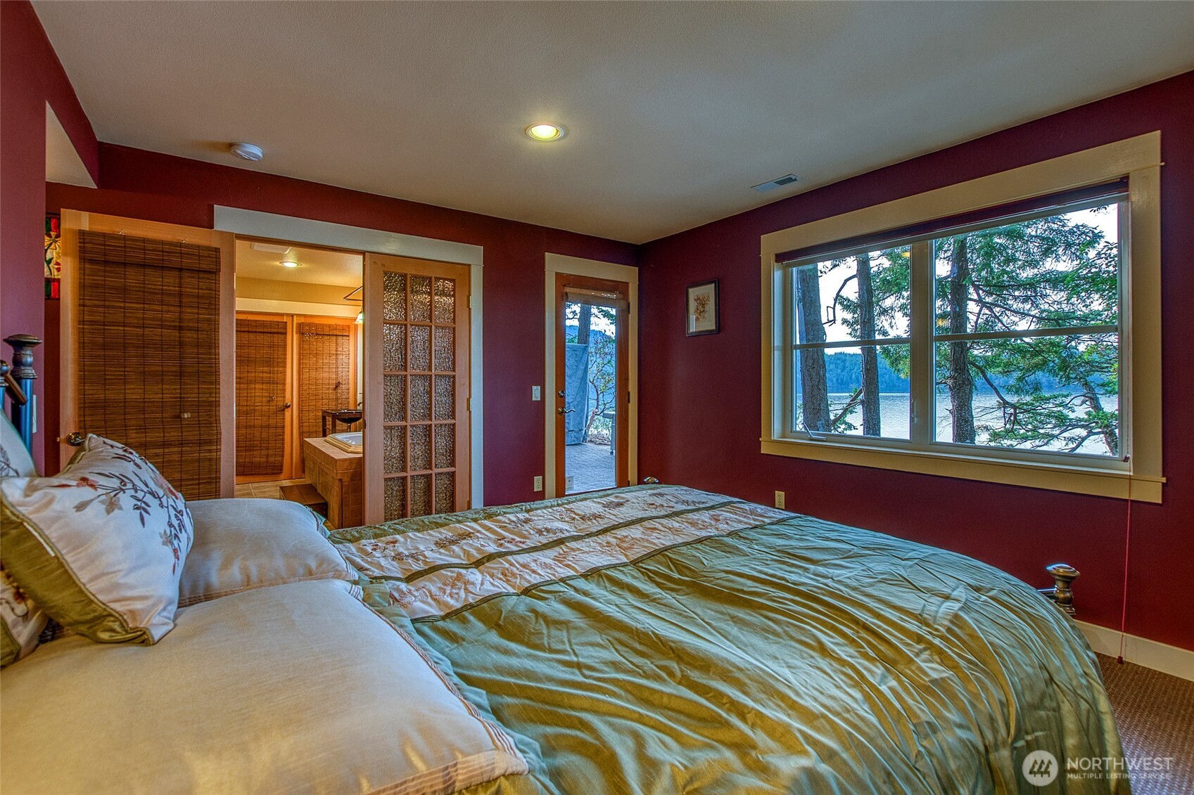 599 Shore Drive Property Photo 21