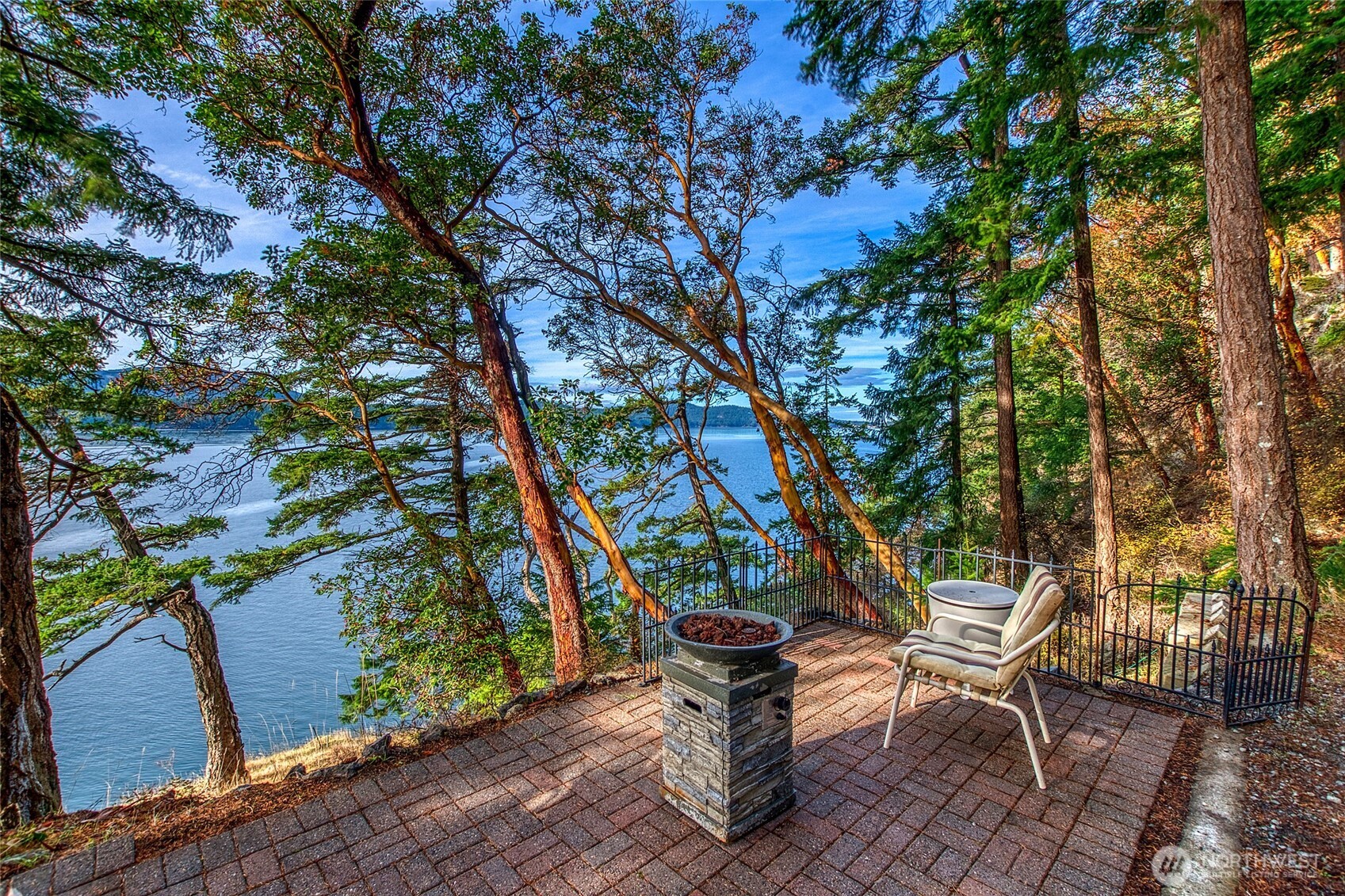 599 Shore Drive Property Photo 31